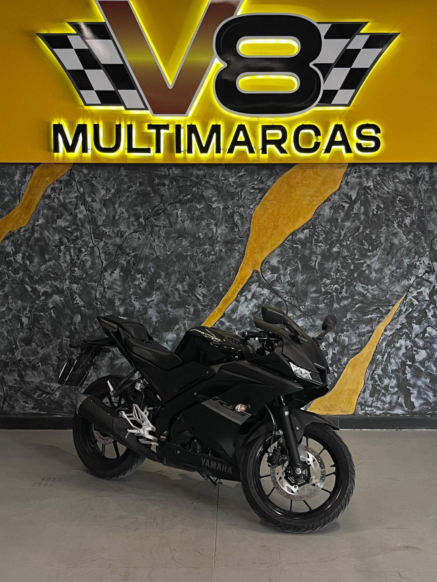 Yamaha R15 2025